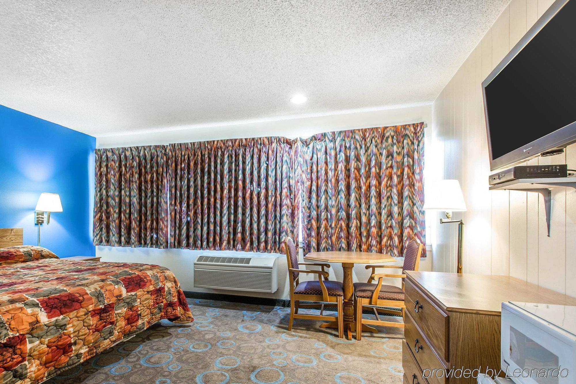 Rodeway Inn Wildwood Мамът Лейкс Екстериор снимка