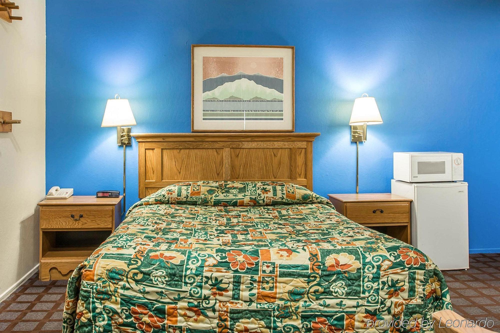 Rodeway Inn Wildwood Мамът Лейкс Екстериор снимка