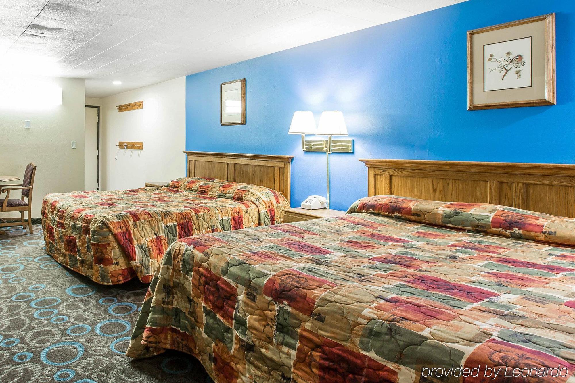 Rodeway Inn Wildwood Мамът Лейкс Екстериор снимка