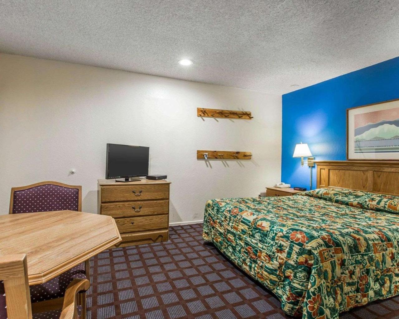 Rodeway Inn Wildwood Мамът Лейкс Екстериор снимка